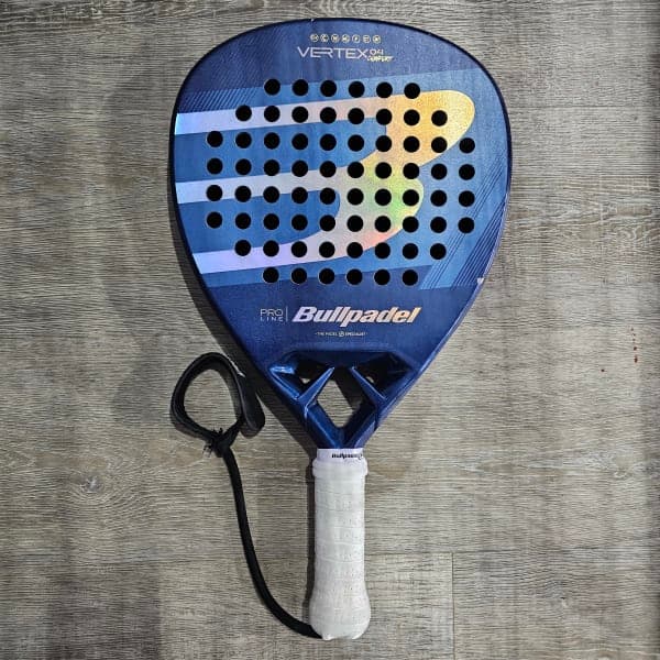 Bullpadel Vertex 04 Comfort 2025